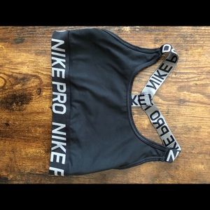 Nike Pro Sports Bra